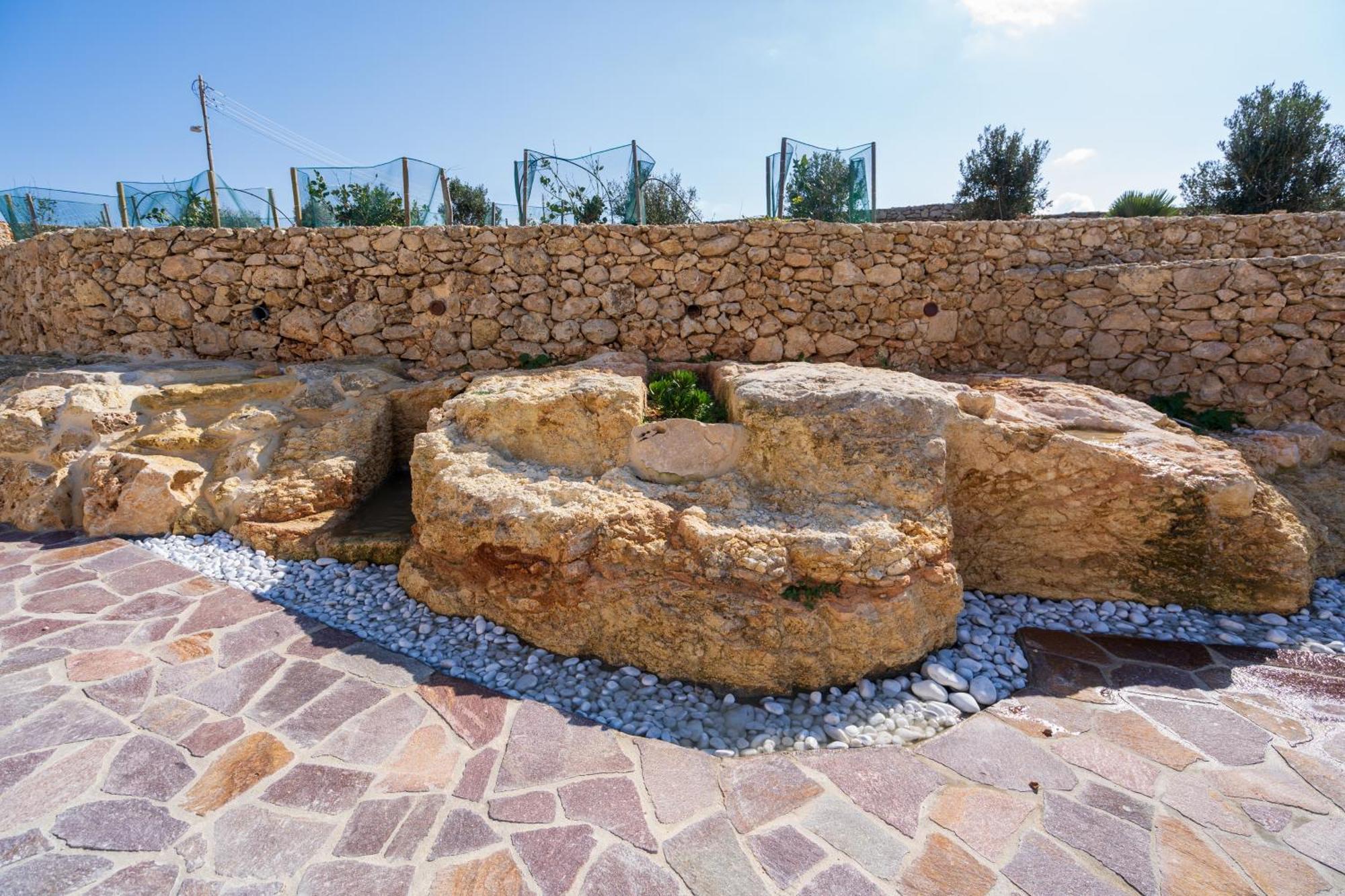 L-Eremita Boutique Hotel Qala Dış mekan fotoğraf