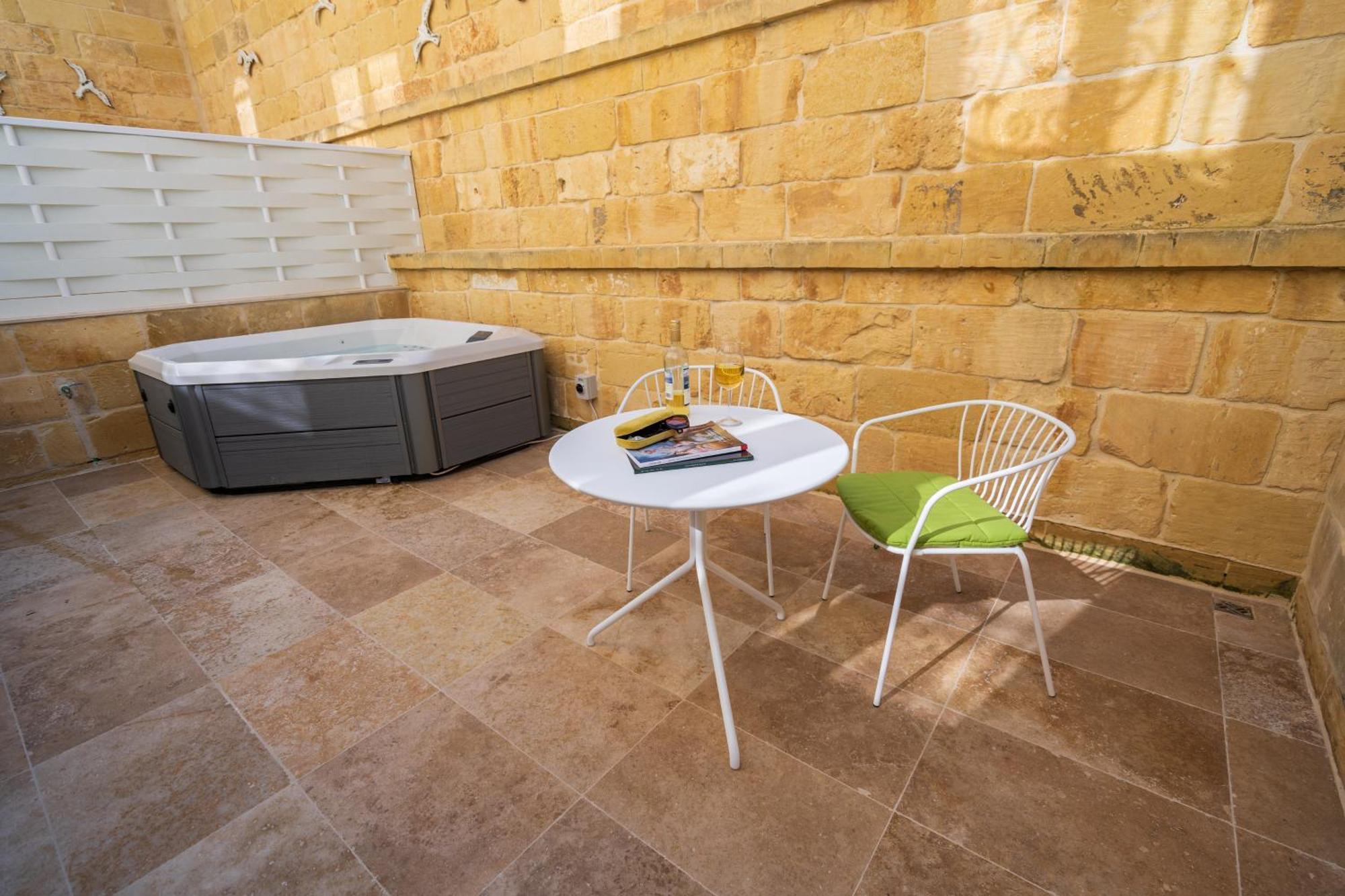 L-Eremita Boutique Hotel Qala Dış mekan fotoğraf