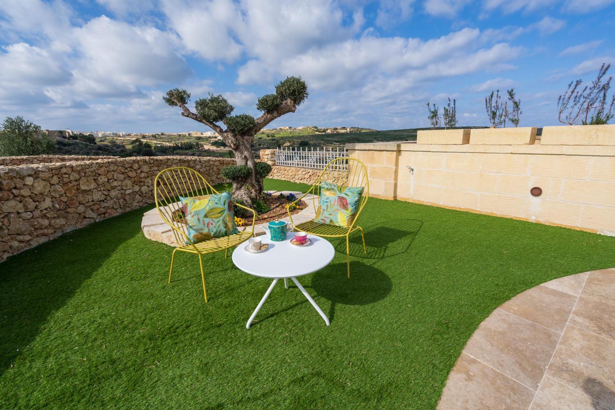 L-Eremita Boutique Hotel Qala Dış mekan fotoğraf