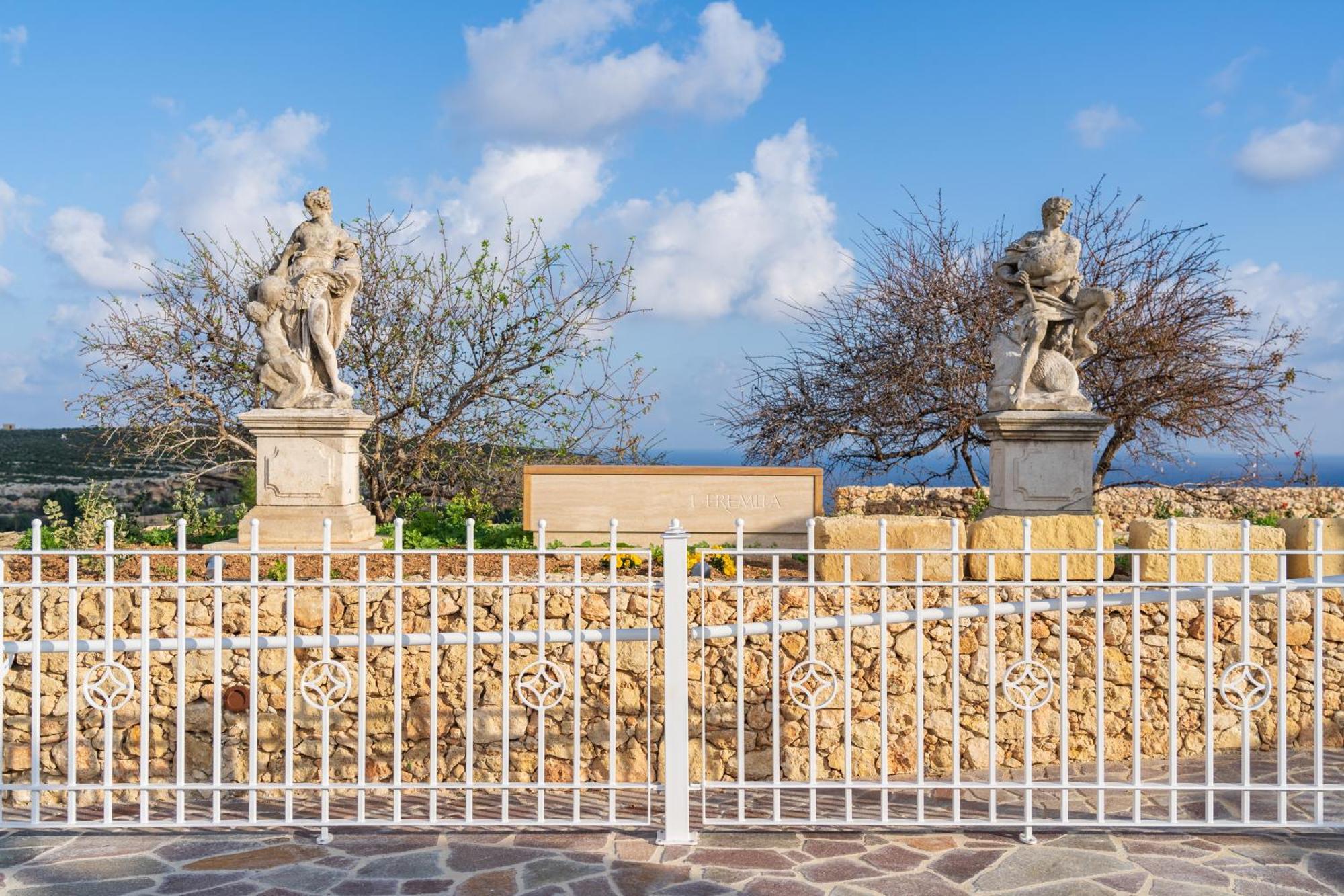 L-Eremita Boutique Hotel Qala Dış mekan fotoğraf